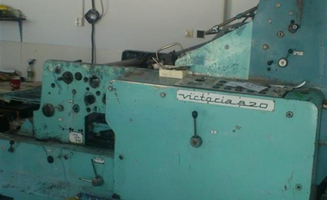 VICTORIA 820