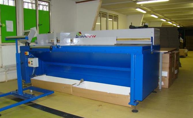AUTOBOX HIPAK 2675