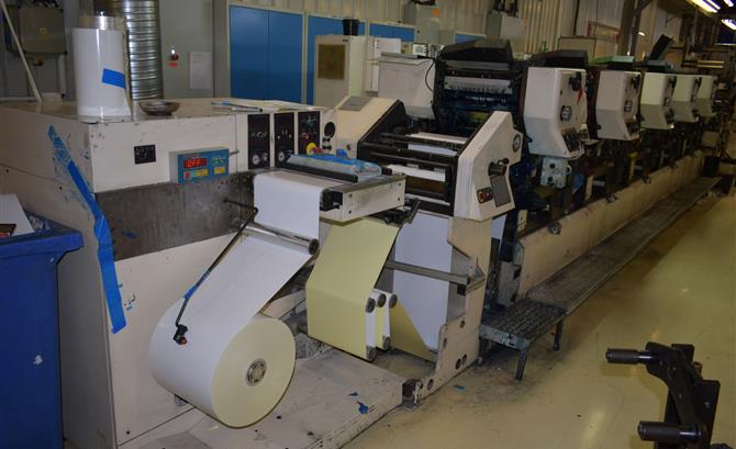 NILPETER MO 3300